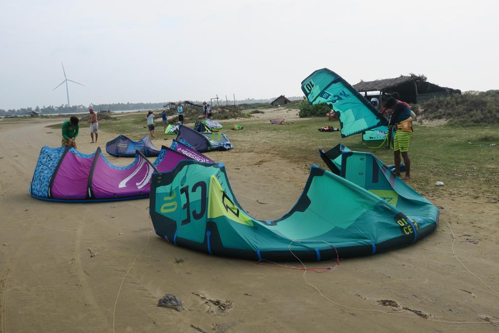 De Silva Wind Resort Kalpitiya - Kitesurfing School Sri Lanka 외부 사진